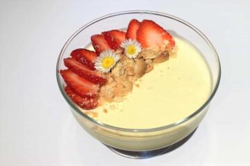 Koldskålsfromage med kompot