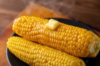 billede til majs i mikroovn med smør