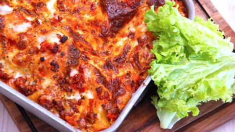 Lasagne med spidskål og hakket oksekød