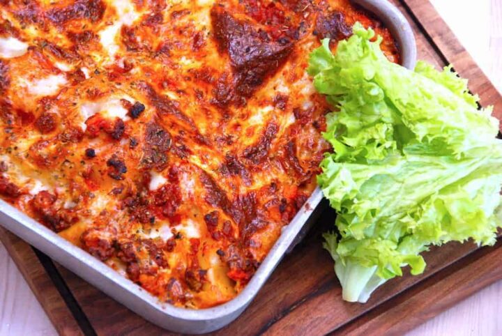 Lasagne med spidskål og hakket oksekød