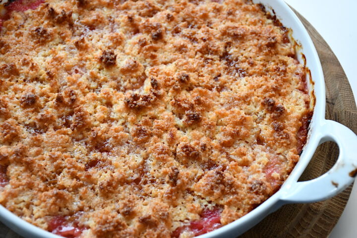 billede af rabarbercrumble med kokos