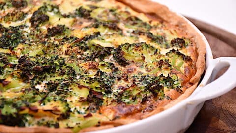 billede med broccolitærte