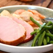 sennepsstuvede kartofler og gulerødder