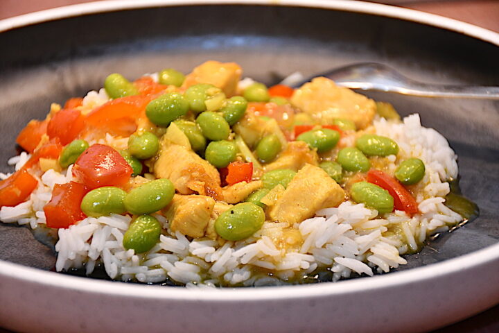 Kylling i mango - opskrift på mango chicken curry