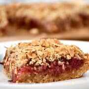 rabarbersnitter med crumble