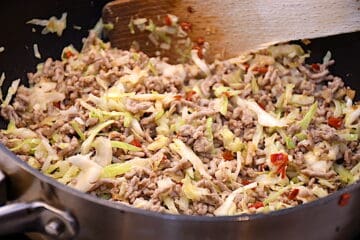 pad krapow med spidskål