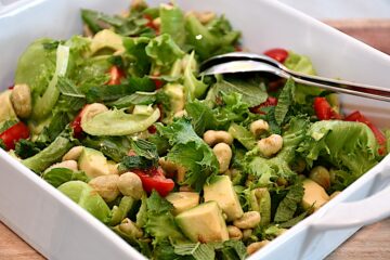 Billede af salat med hestebønner.