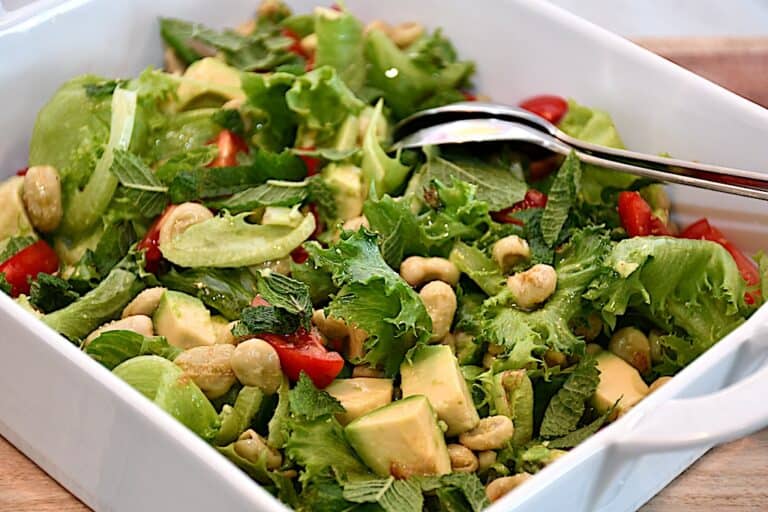 Billede af salat med hestebønner.