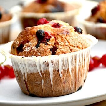Billede med ribsmuffins.