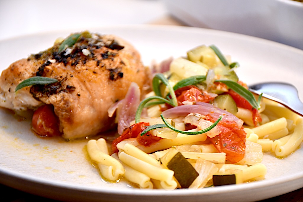 servering af rosmarinkylling