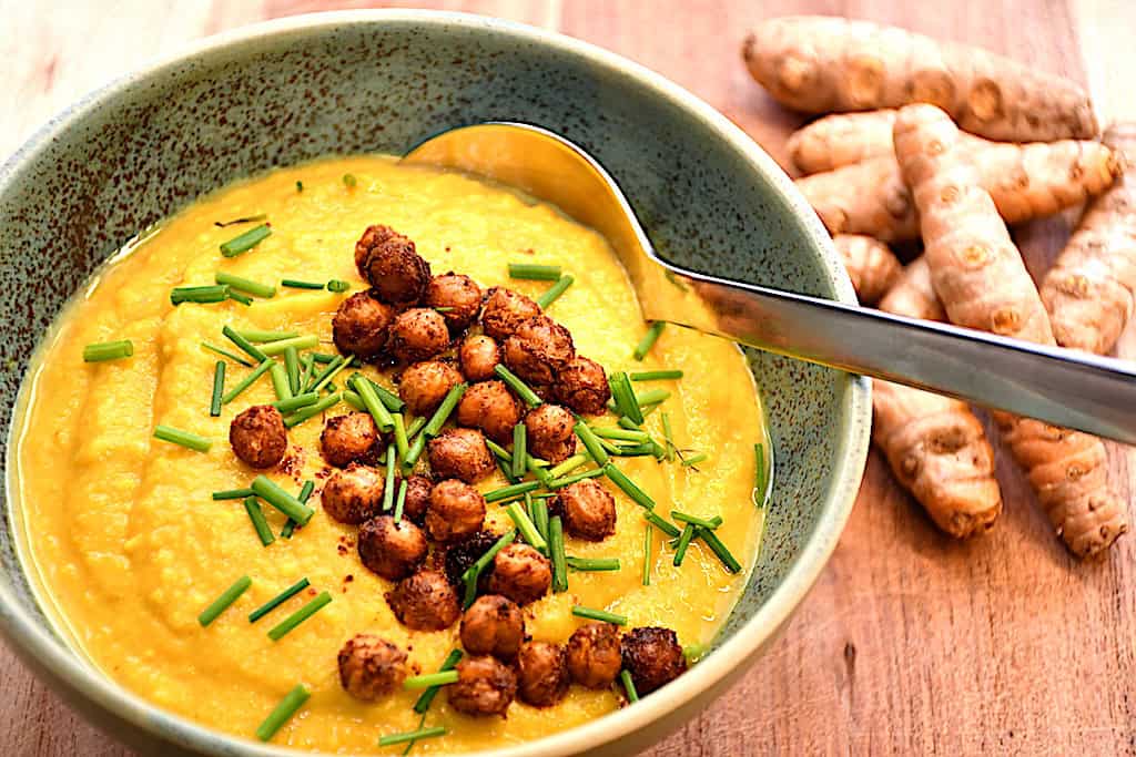 Billede af kikærtesuppe serveringsforslag.