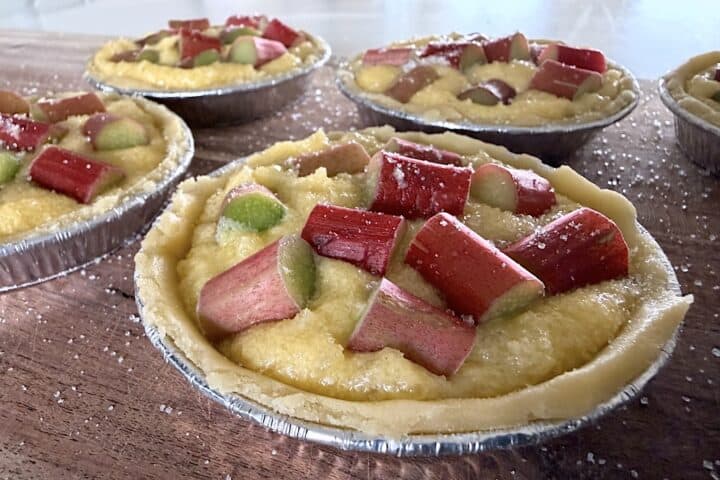 Rabarbermazarin før bagning