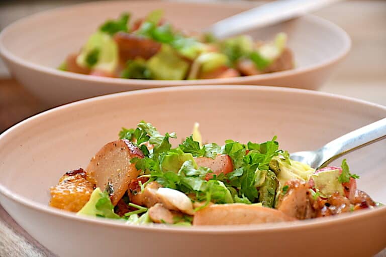 Billede af salat med majroe.