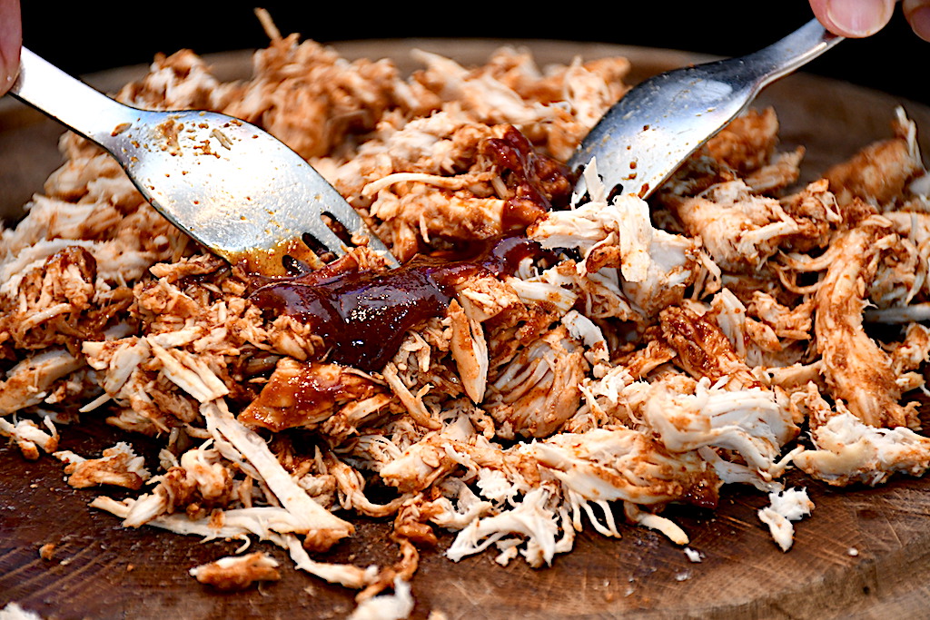Billede af pulled chicken.