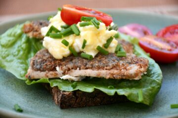Smørrebrød med stegt ål