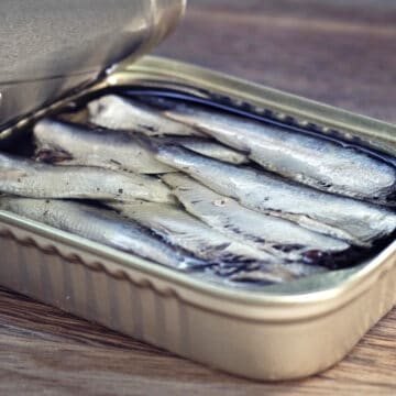 Sardiner klar til brug i madlavningen